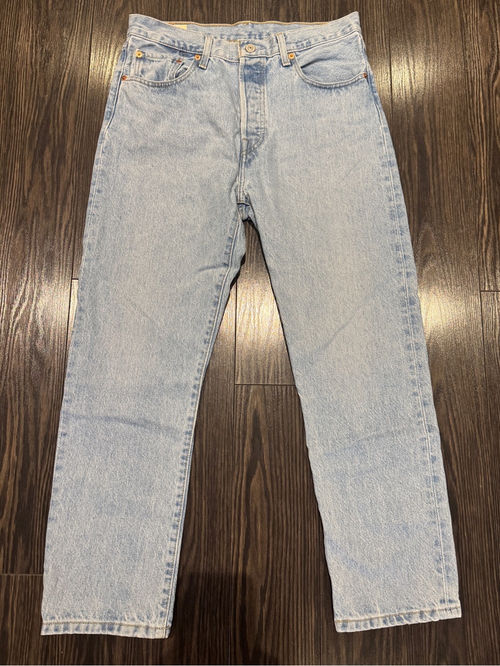 Levi’s 501 Light Blue Jeans - size W29 L26